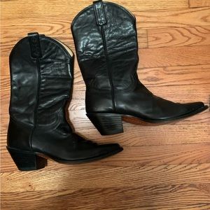 Mezcalero Cowboy Boots in black